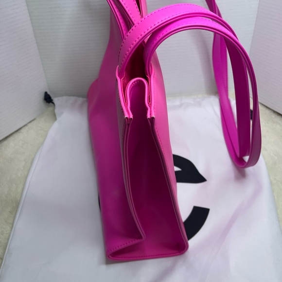 Telfar Azalea ✨SOLD OUT✨ Tote Bag - Picture 6 of 12